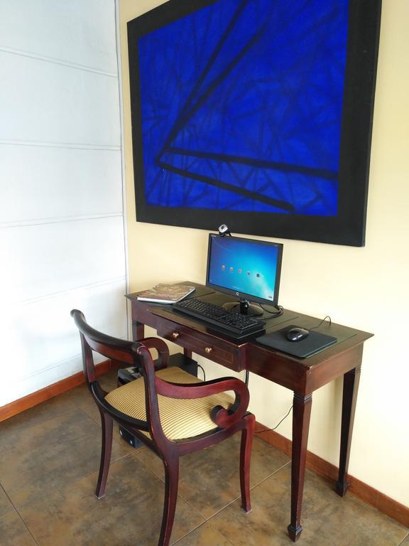 Teusaquillo Boutique Hotel Bogotá Kültér fotó