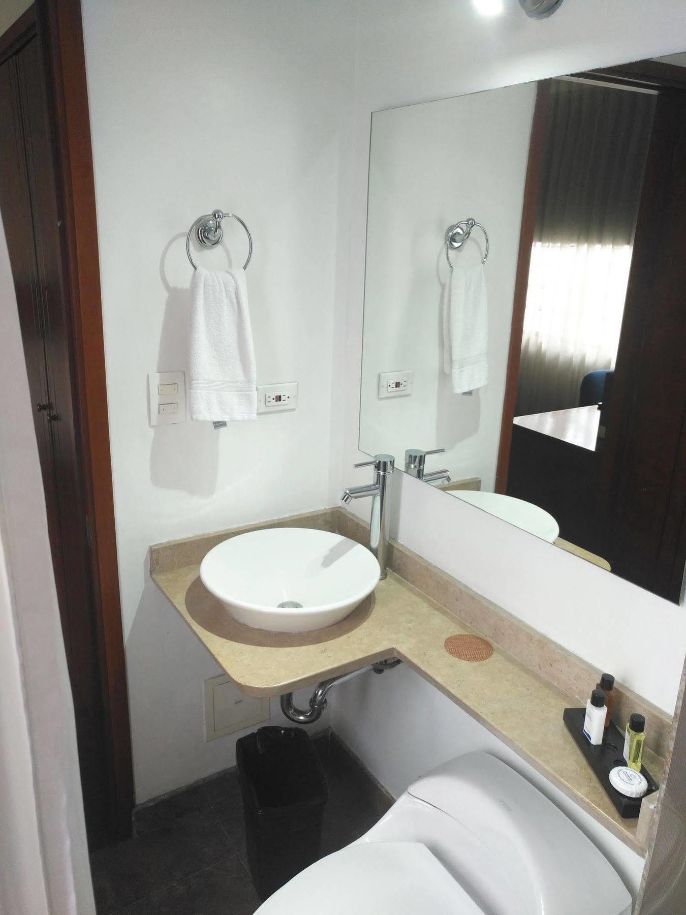 Teusaquillo Boutique Hotel Bogotá Kültér fotó